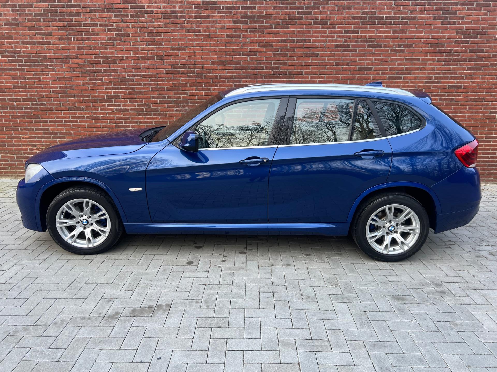 Foto van BMW X1 Xdrive20i