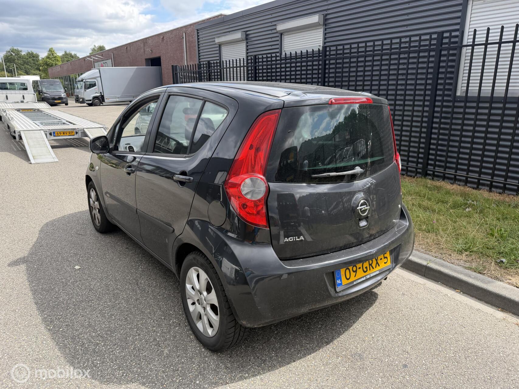 Foto van Opel Agila