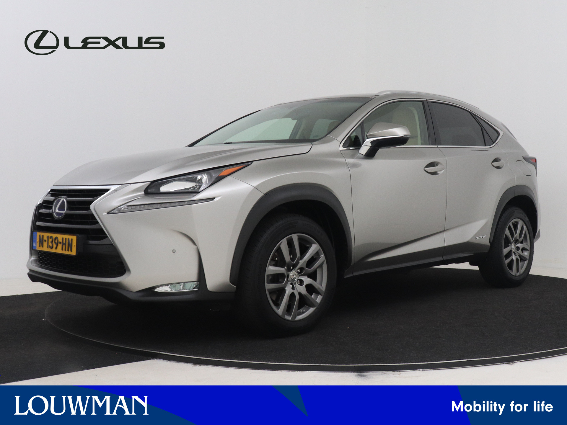 Lexus Lexus Nx300h 300h AWD Sport Edition 2016 - voorkant