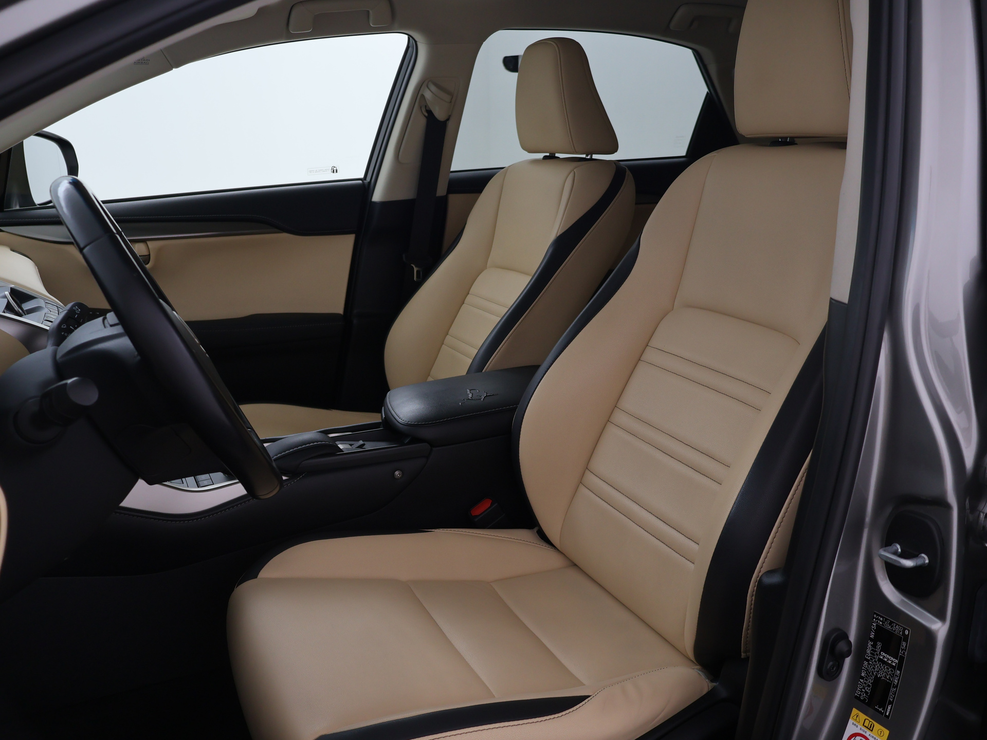 Foto van Lexus Lexus Nx300h