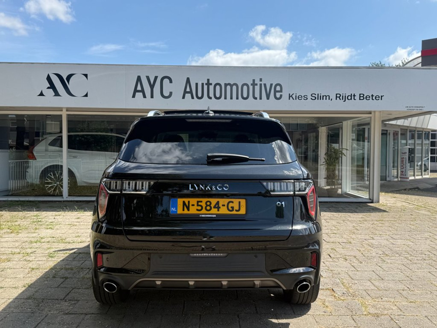 Foto van Lynk&co LYNK & Co 01