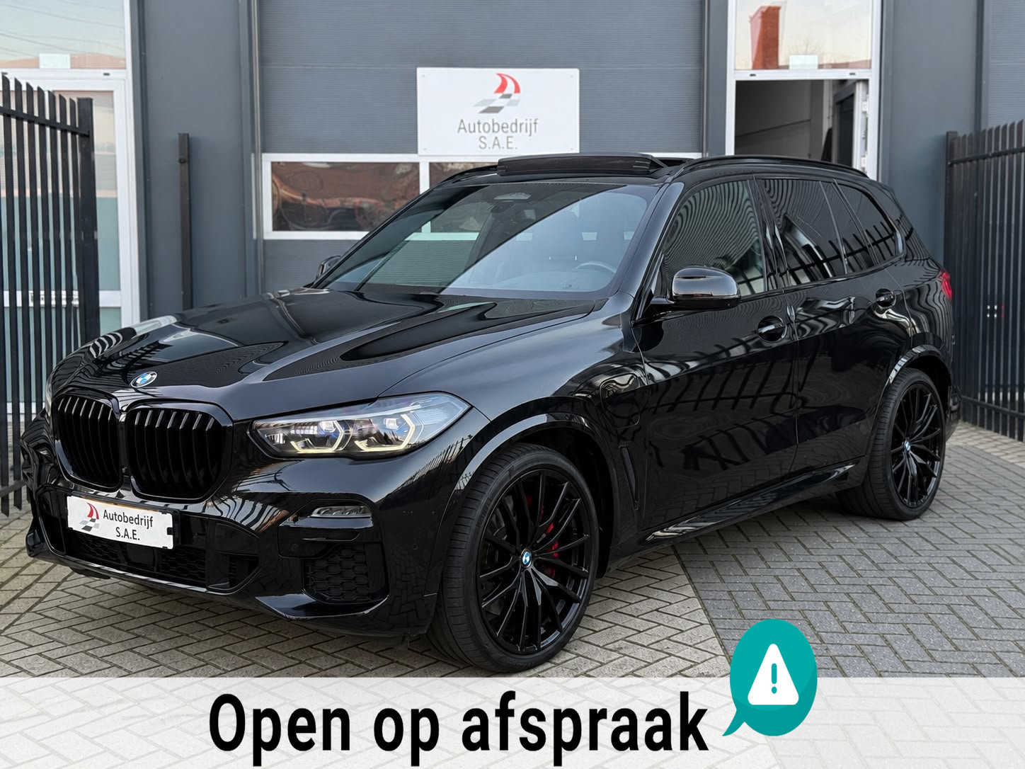 BMW X5 Xdrive45e XDrive45e M-Sport PANO HUD BOWERS & WILKENS SOFTCLOSE TREKHAAK !! 2021 - voorkant