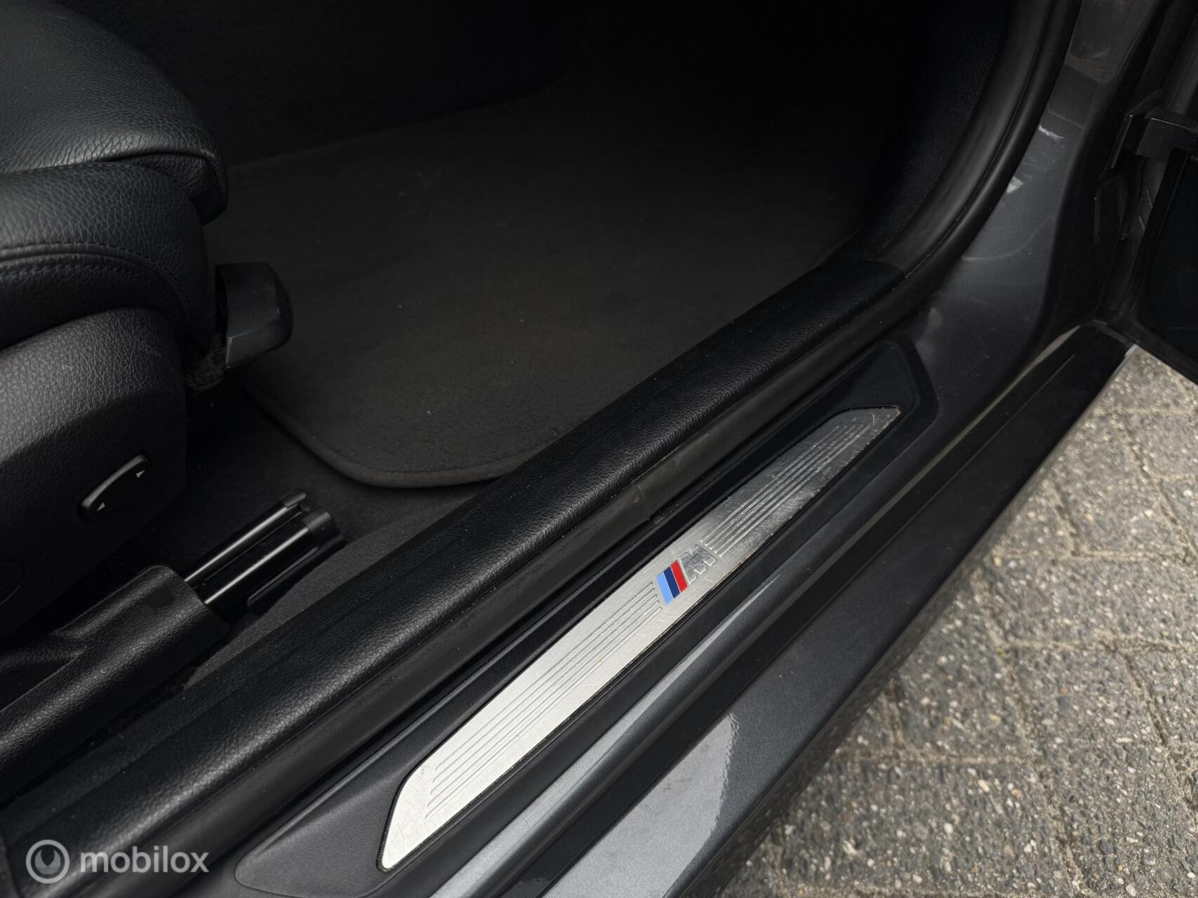 Foto van BMW 330e Iperformance