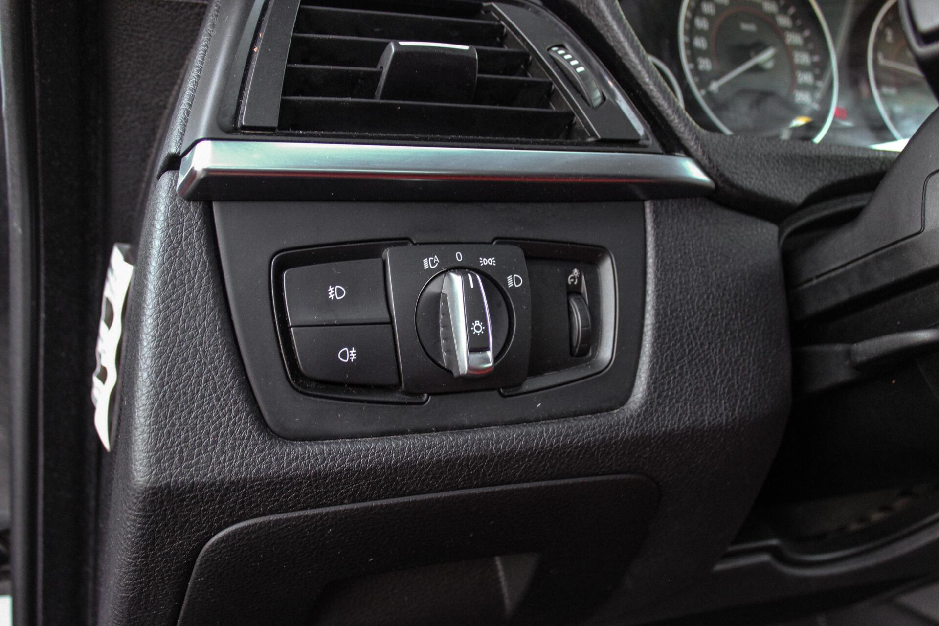 Foto van BMW 328i