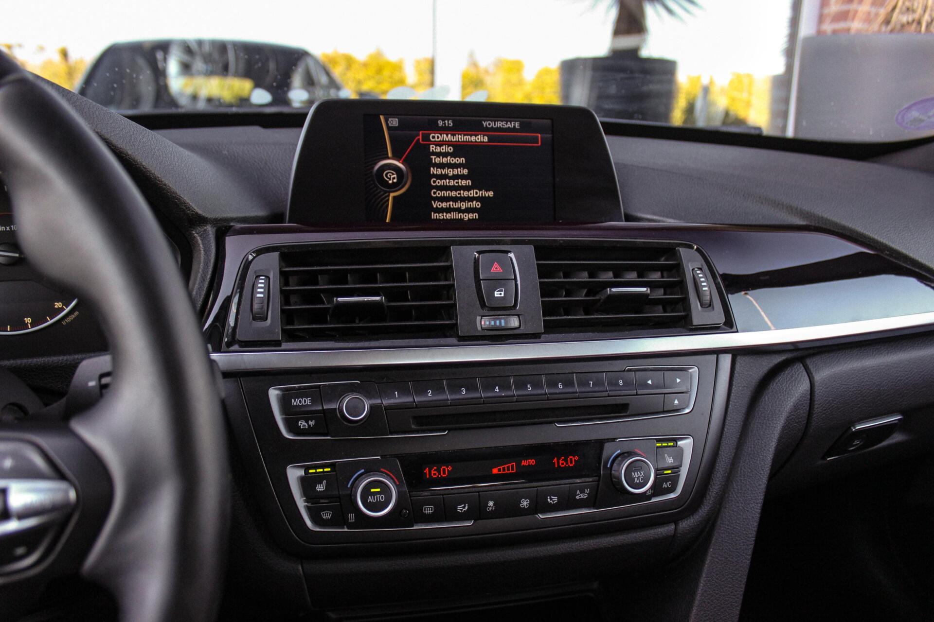 Foto van BMW 328i