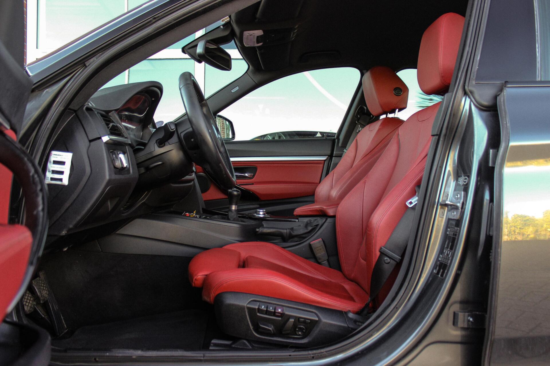 Foto van BMW 328i