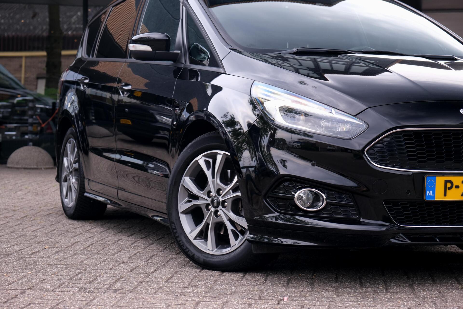 Foto van Ford S-max