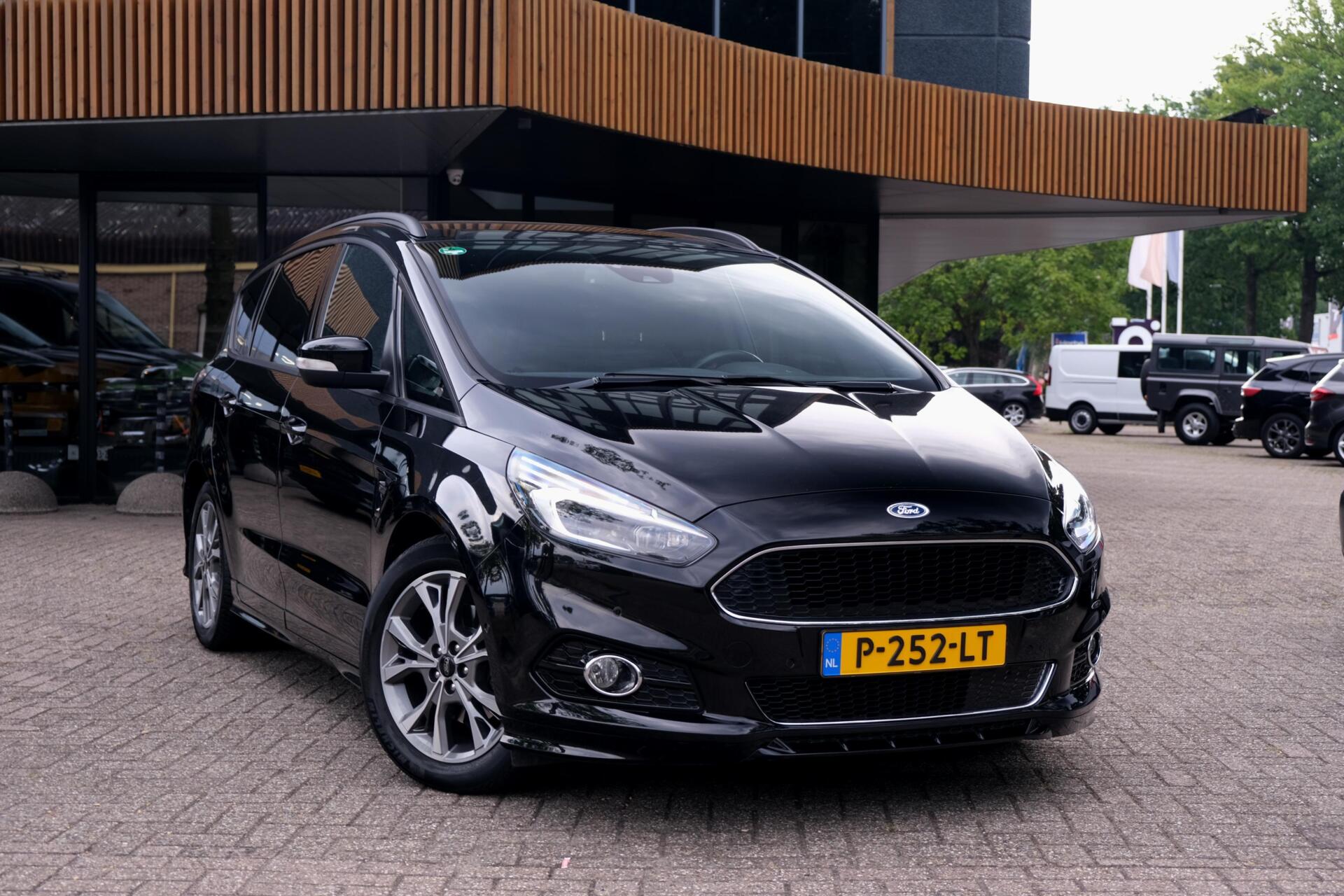 Foto van Ford S-max