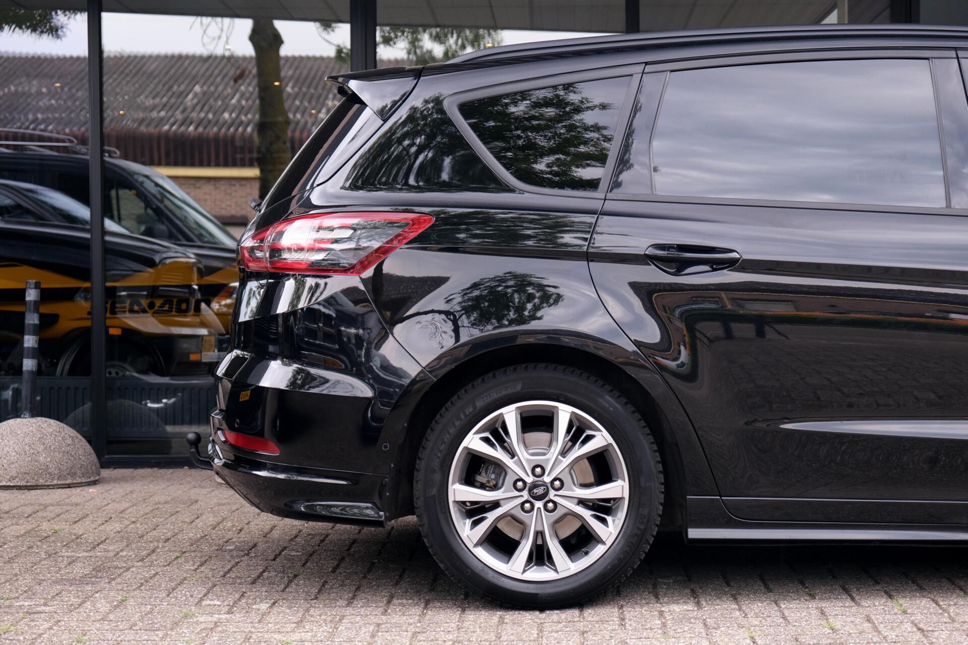 Foto van Ford S-max