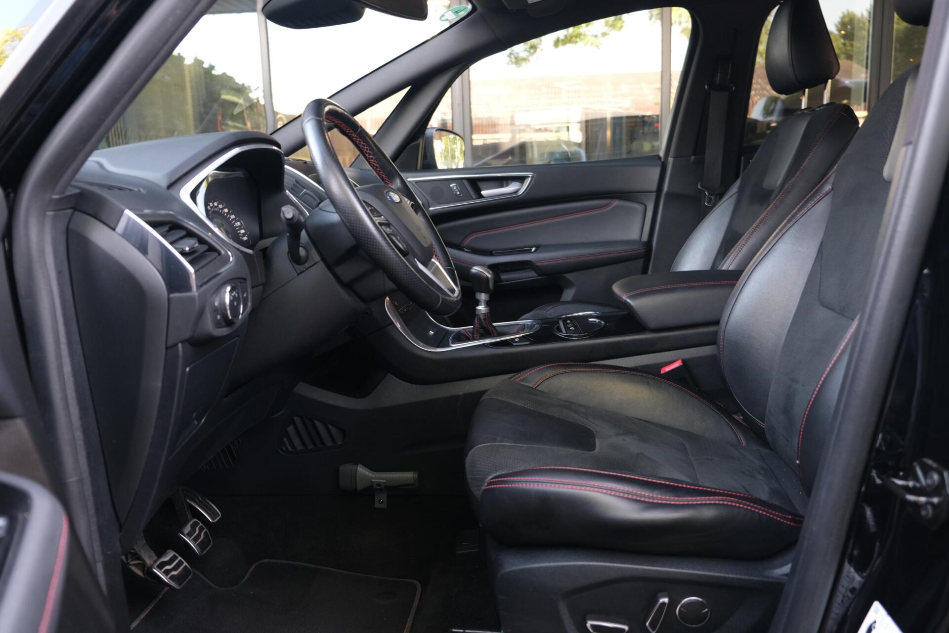 Foto van Ford S-max