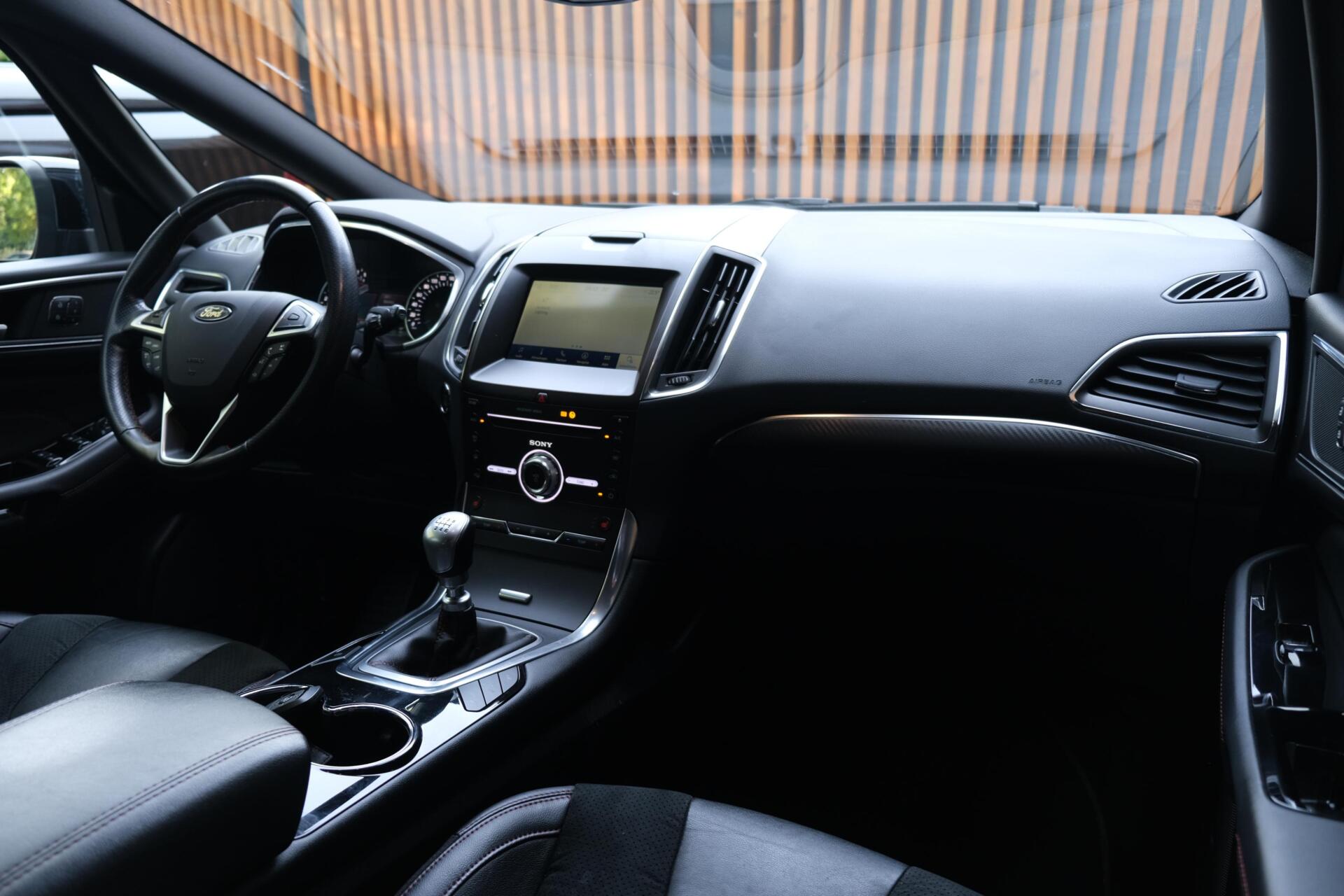 Foto van Ford S-max