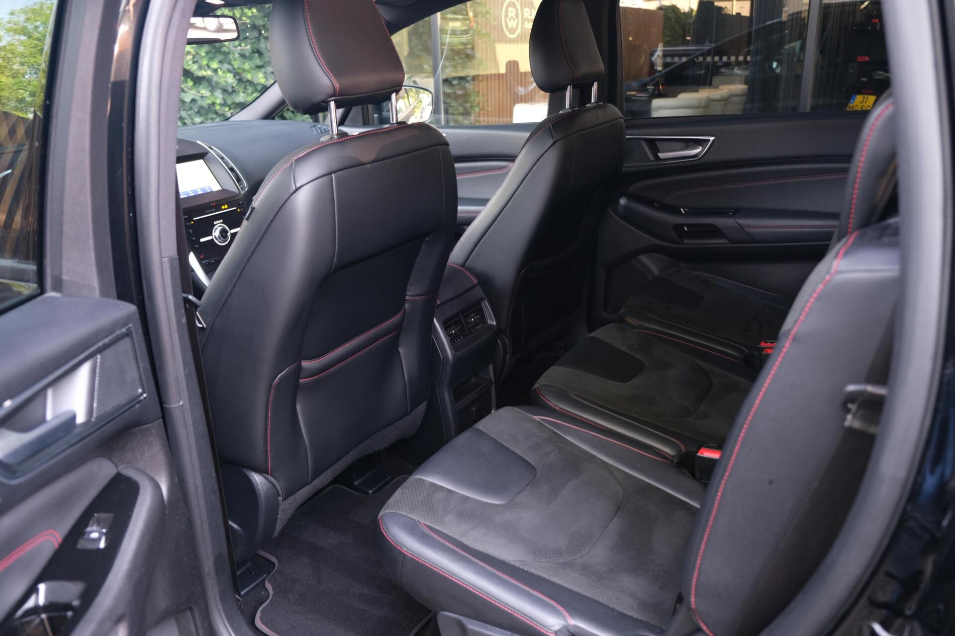 Foto van Ford S-max