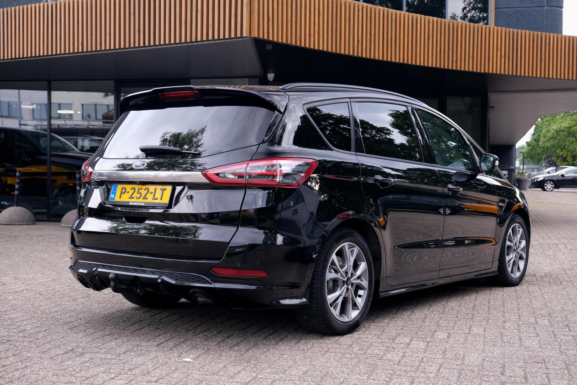 Foto van Ford S-max