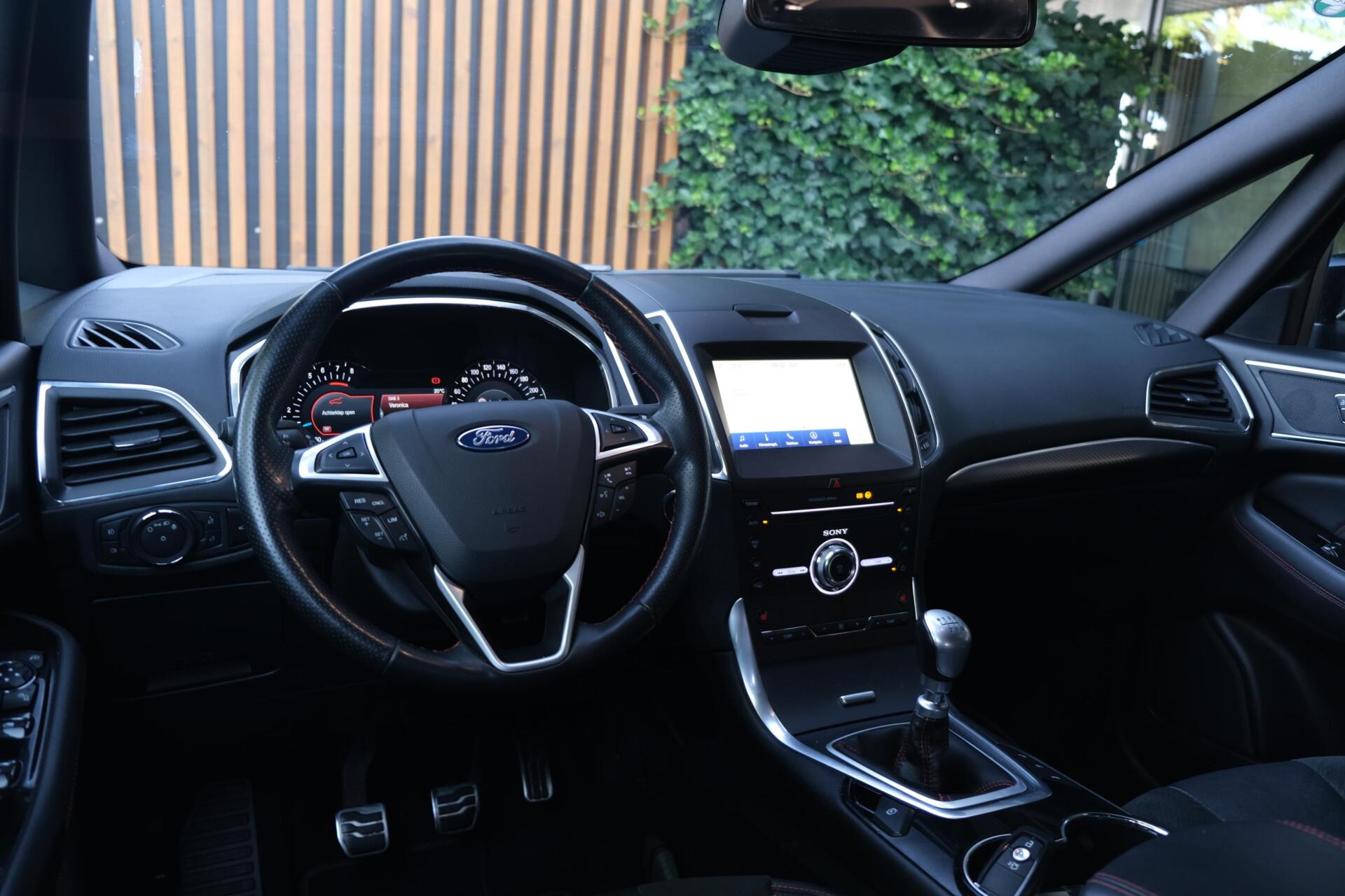 Foto van Ford S-max