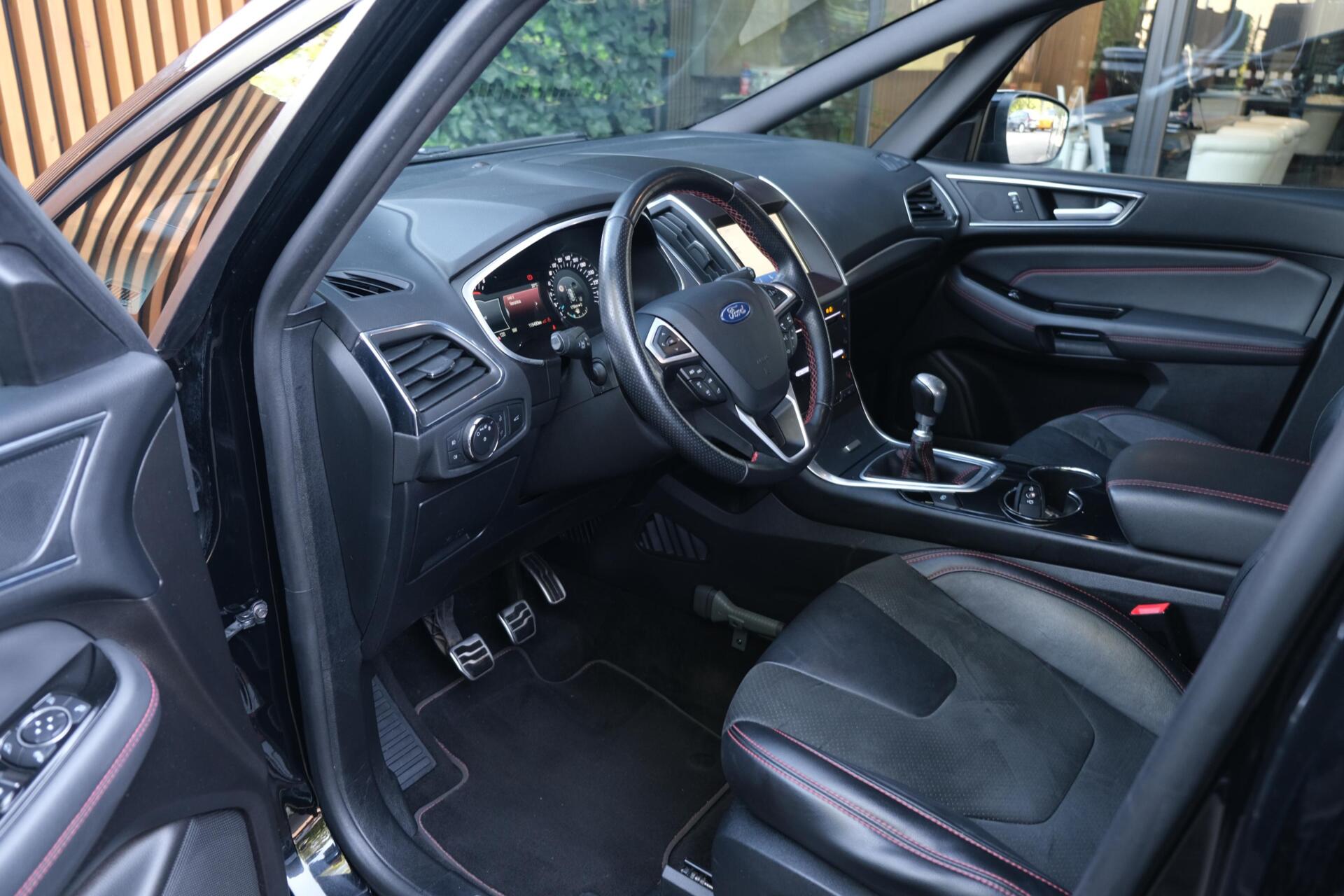Foto van Ford S-max