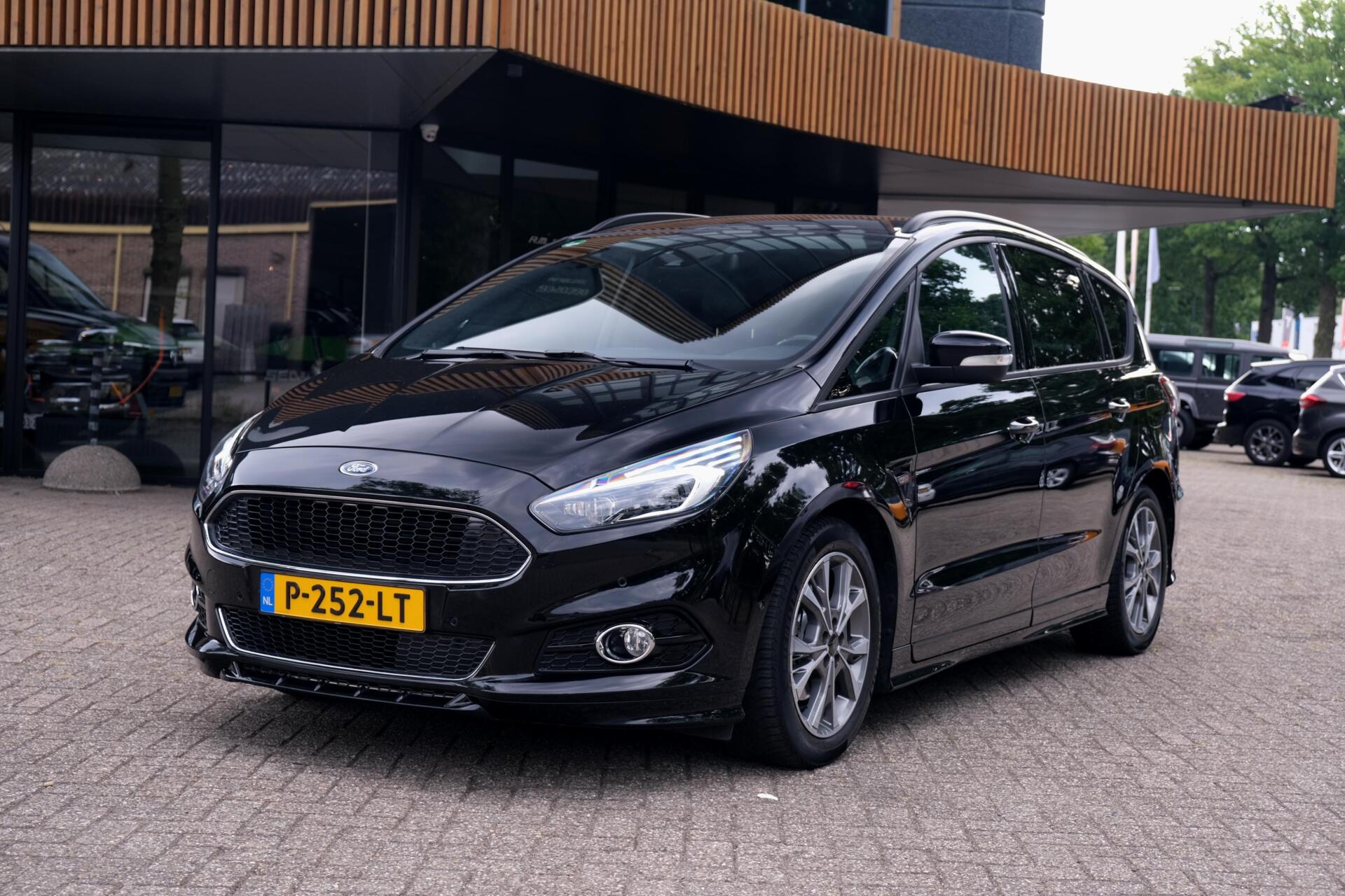 Foto van Ford S-max
