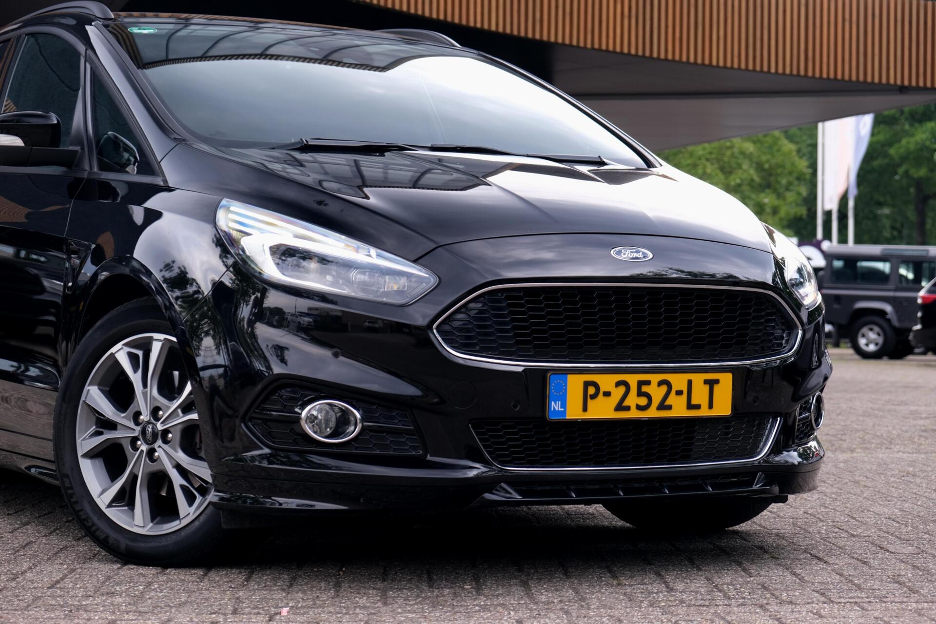Foto van Ford S-max