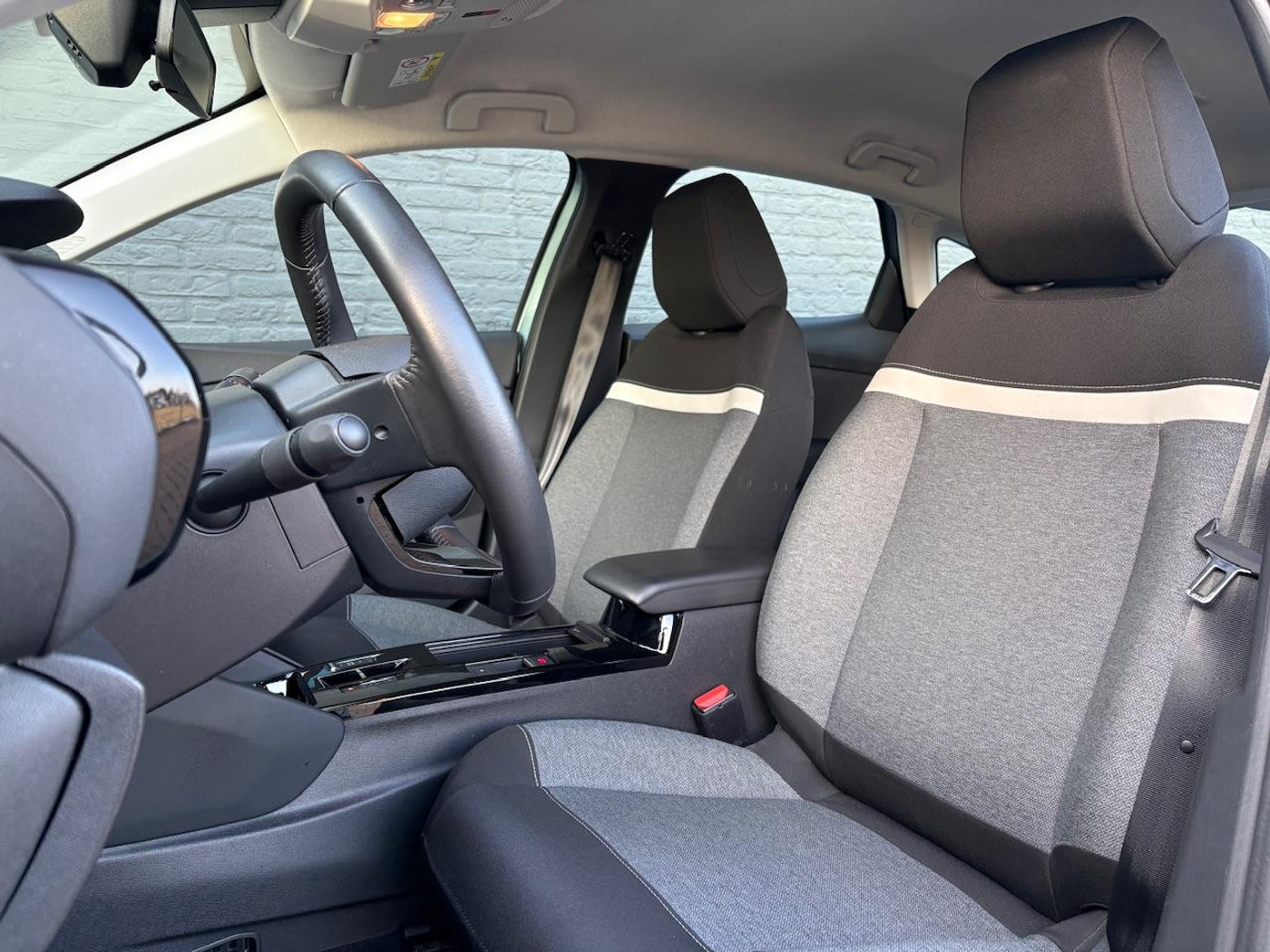 Foto van Citroen E-c4
