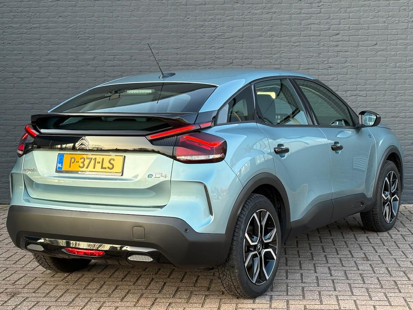 Foto van Citroen E-c4