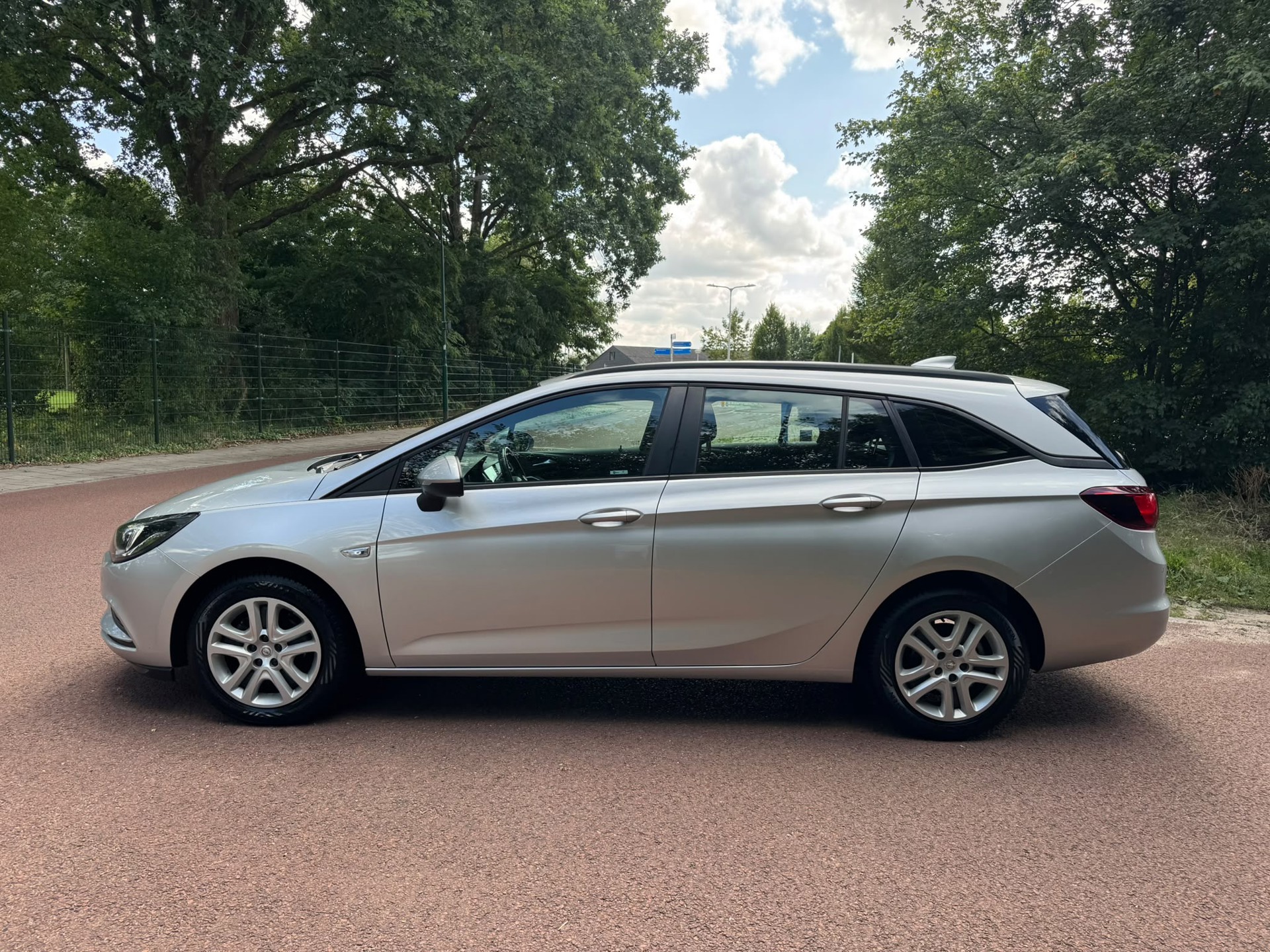 Foto van Opel Astra Sports Tourer