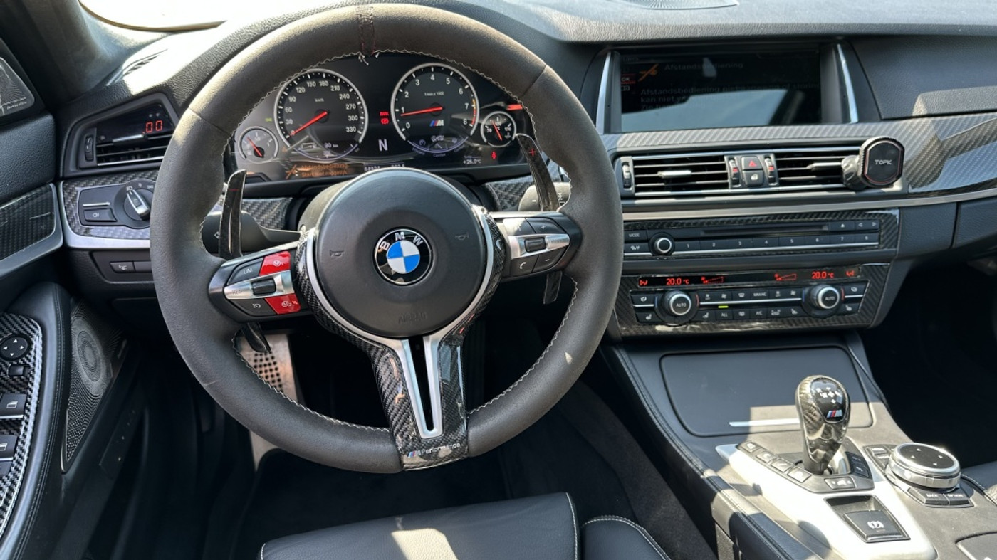 Foto van BMW M5