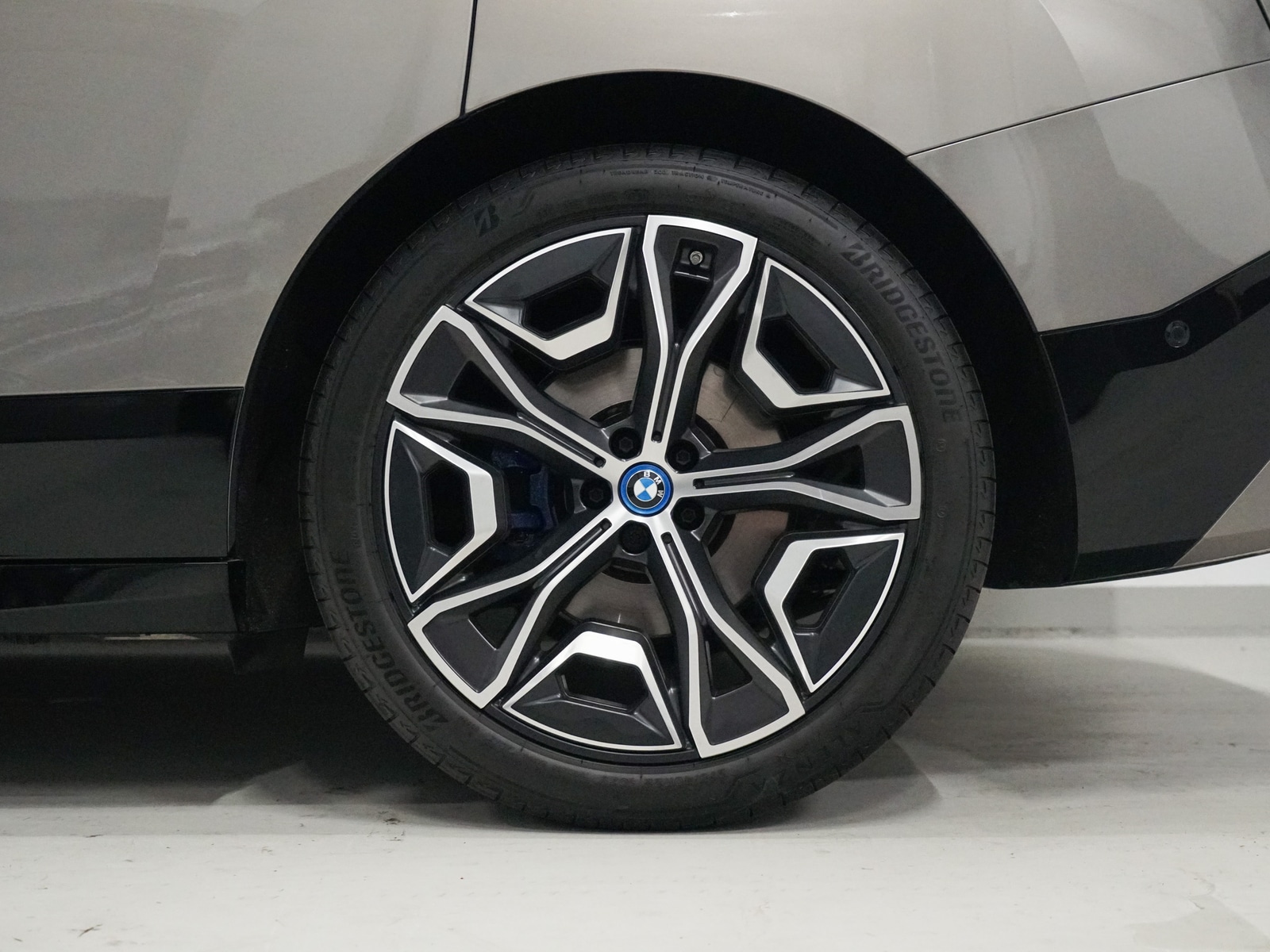 Foto van BMW Ix Xdrive40