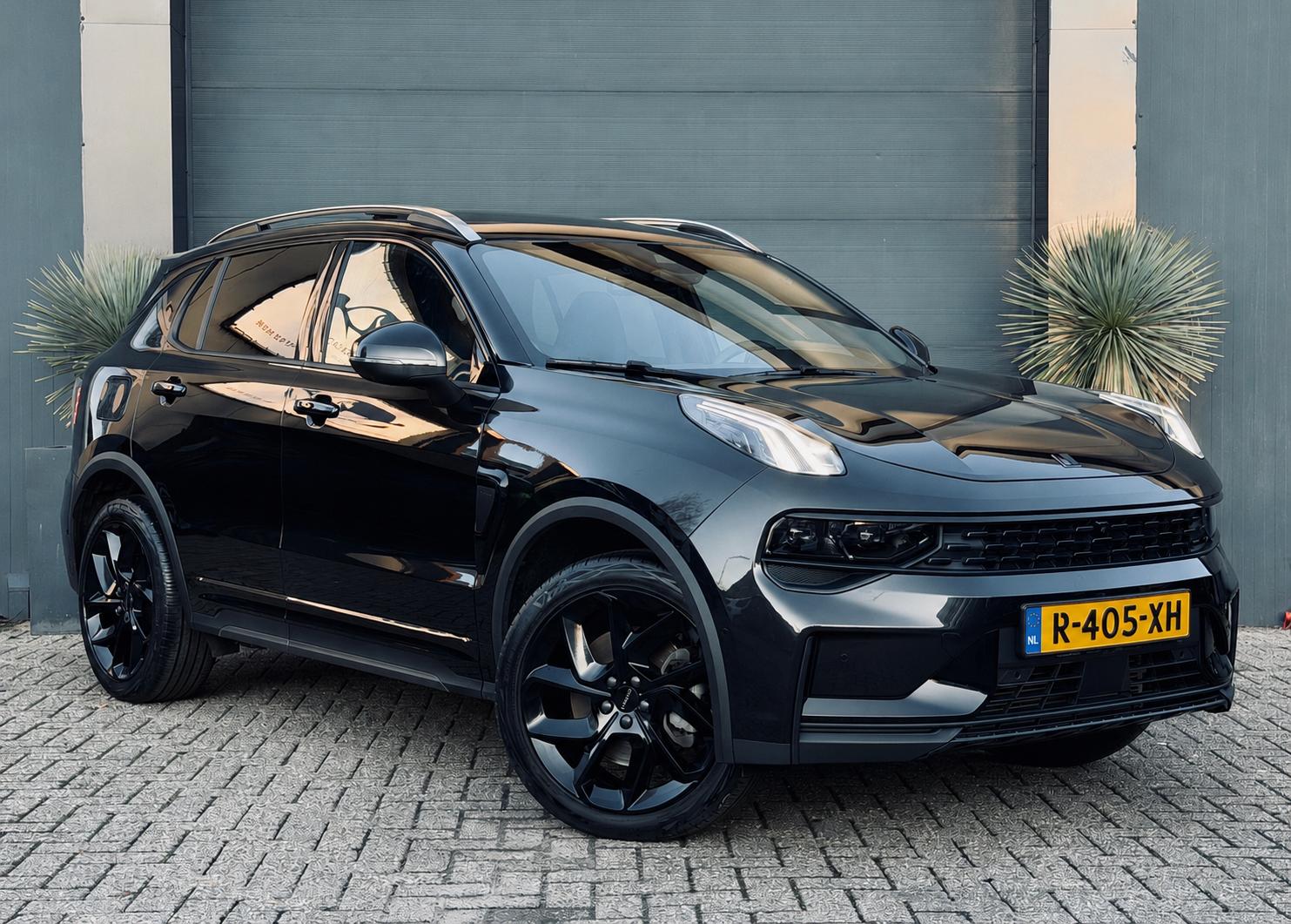 Lynk&co LYNK & Co 01 1.5 2022 - voorkant