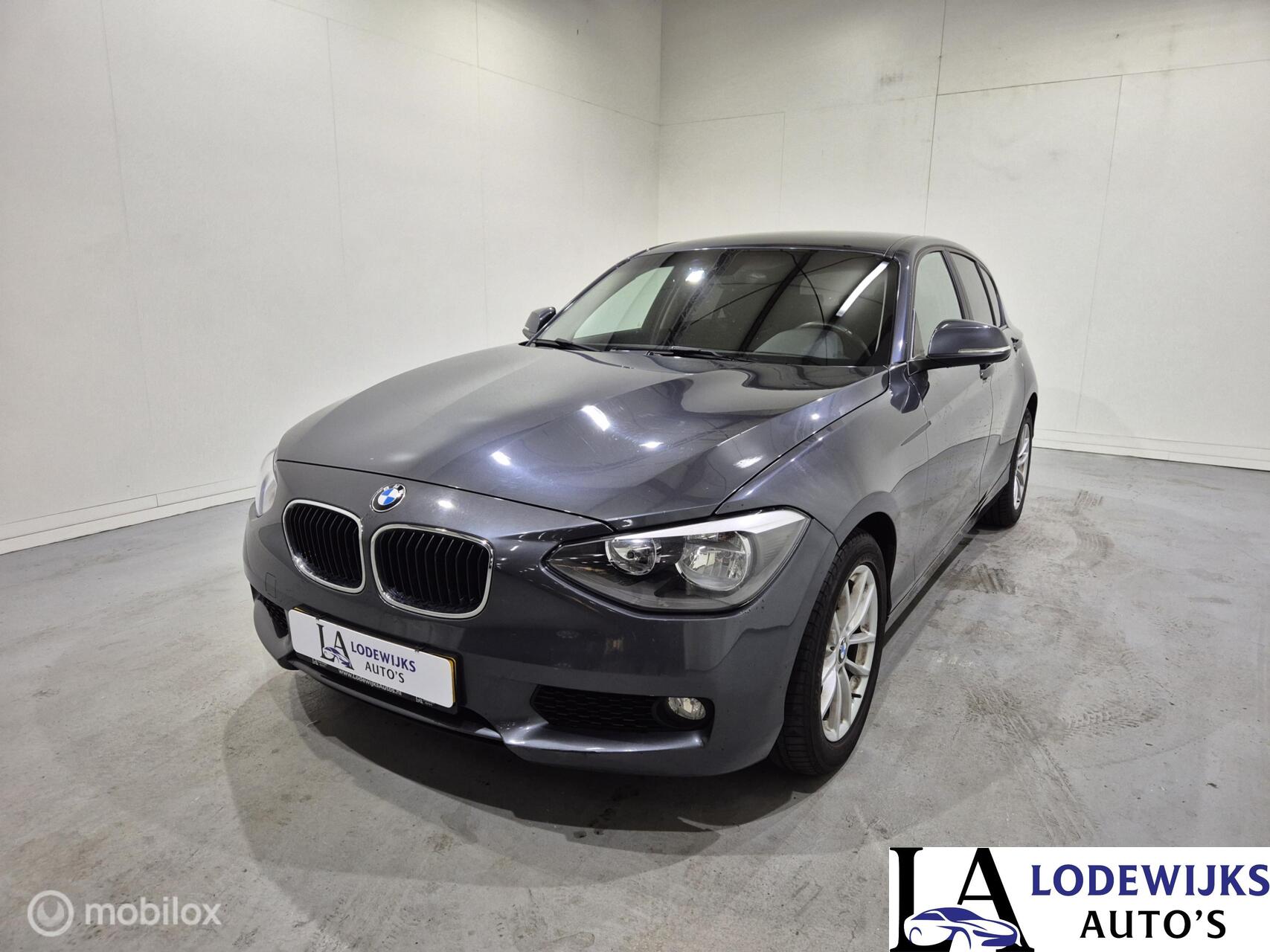 BMW 116i 116i Urban Line 2013 - voorkant