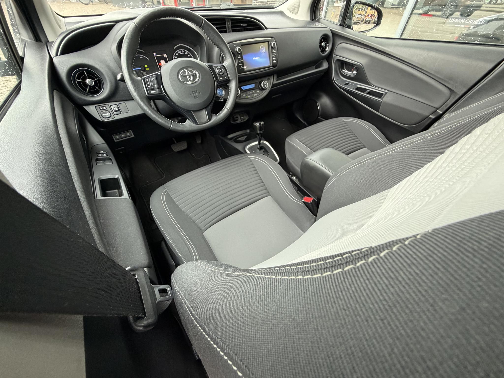 Foto van Toyota Toyota Yaris Hybrid
