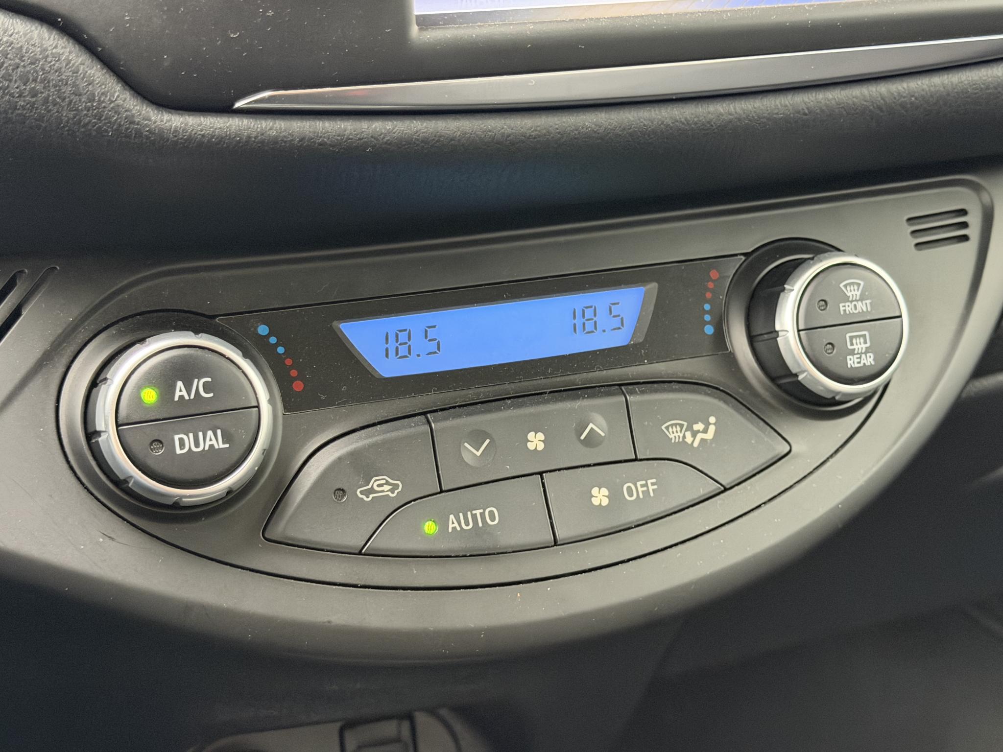 Foto van Toyota Toyota Yaris Hybrid