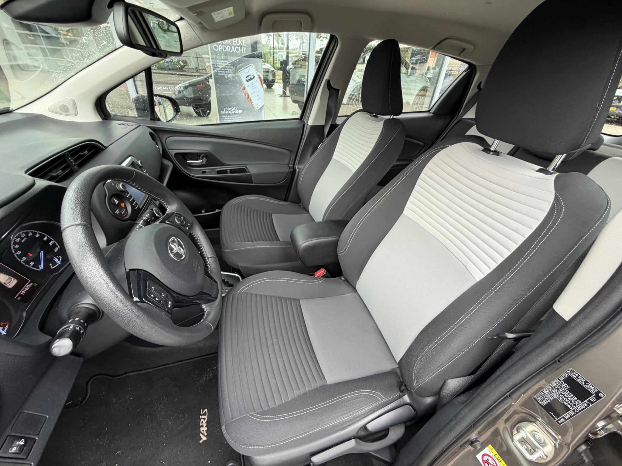 Foto van Toyota Toyota Yaris Hybrid