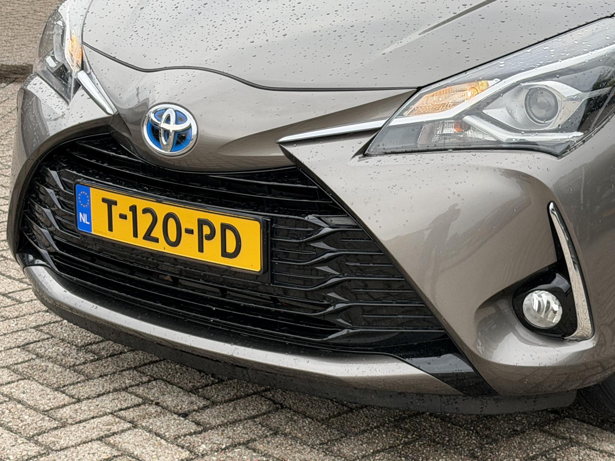 Foto van Toyota Toyota Yaris Hybrid