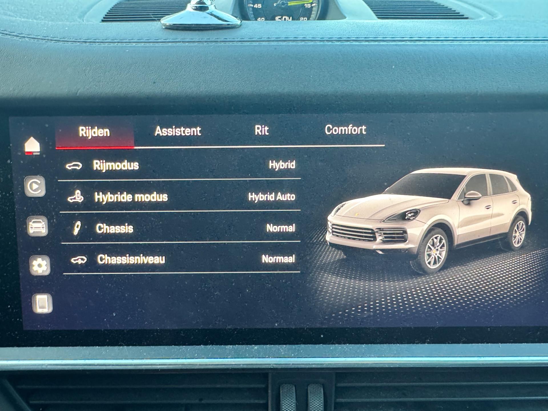 Foto van Porsche Cayenne E-hybrid