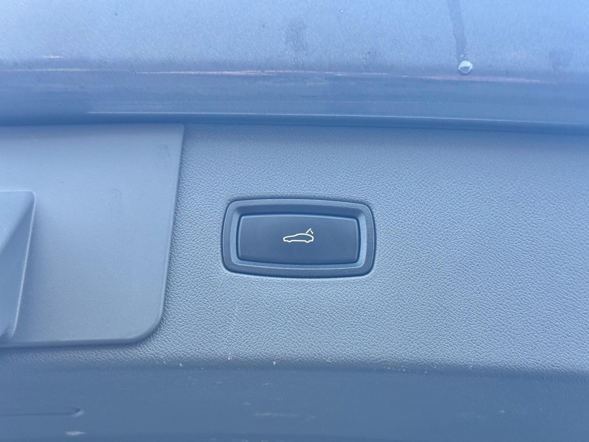 Foto van Porsche Cayenne E-hybrid