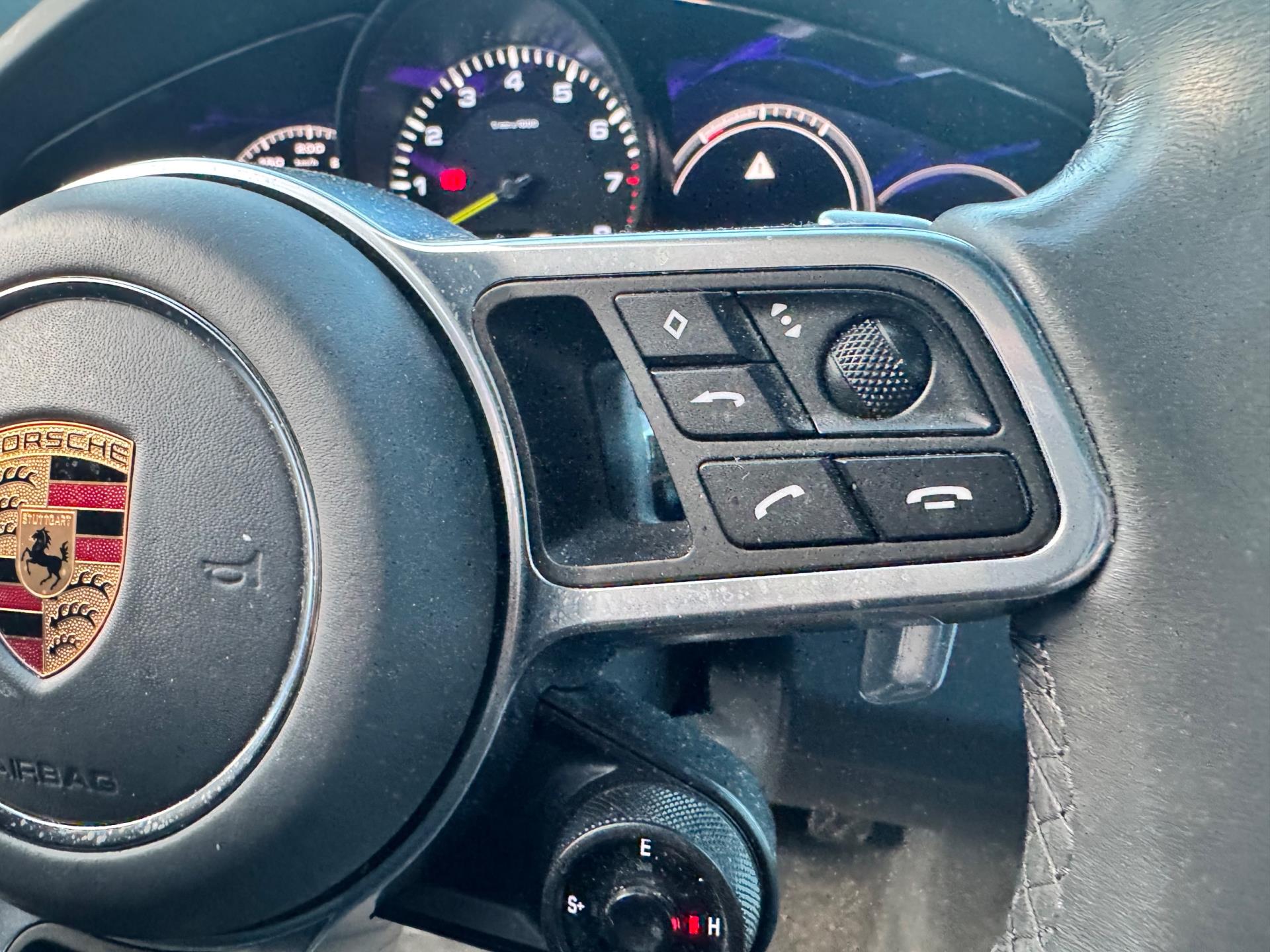Foto van Porsche Cayenne E-hybrid