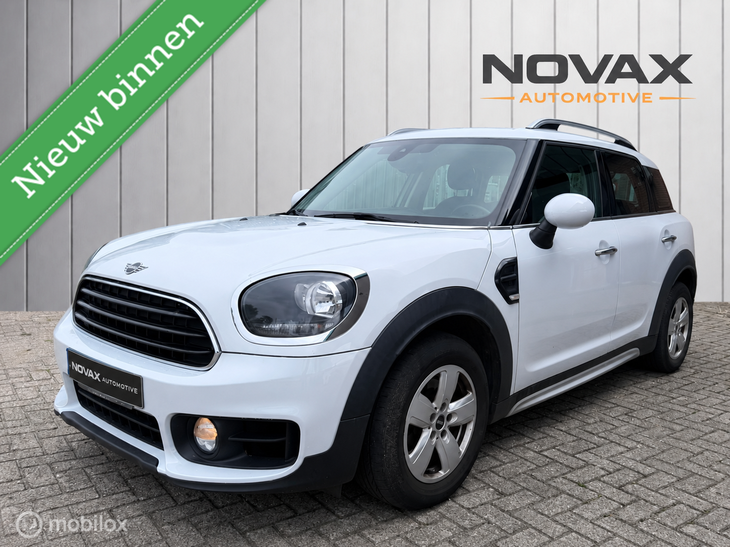 Mini Countryman Cooper Cooper Business Edition 2018 | NAP |Benzine 2018 - voorkant