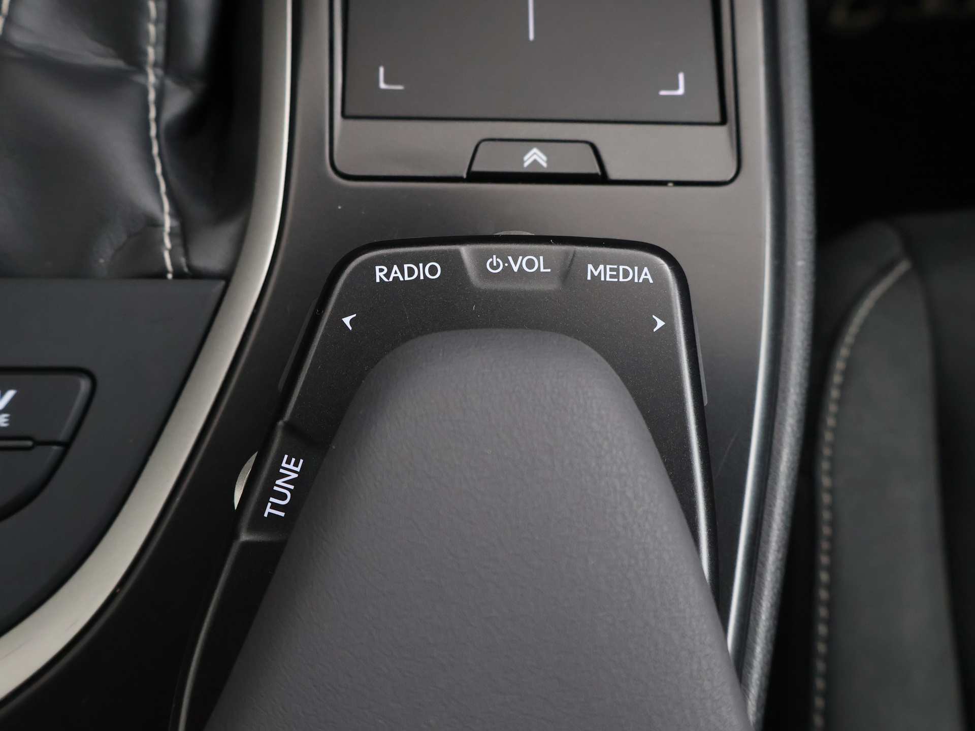 Foto van Lexus Lexus Ux250h