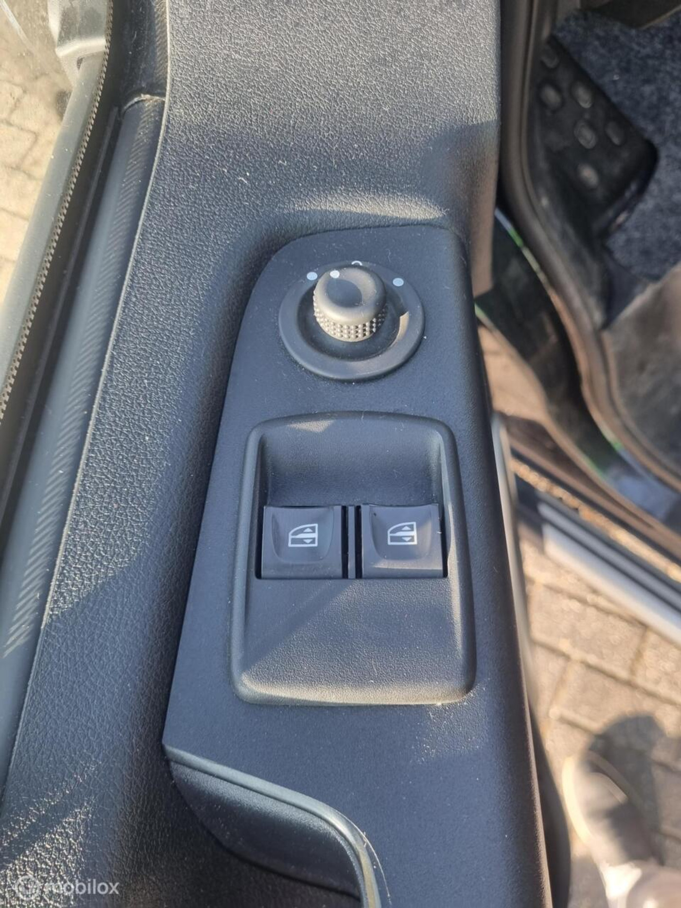 Foto van Opel Vivaro-b