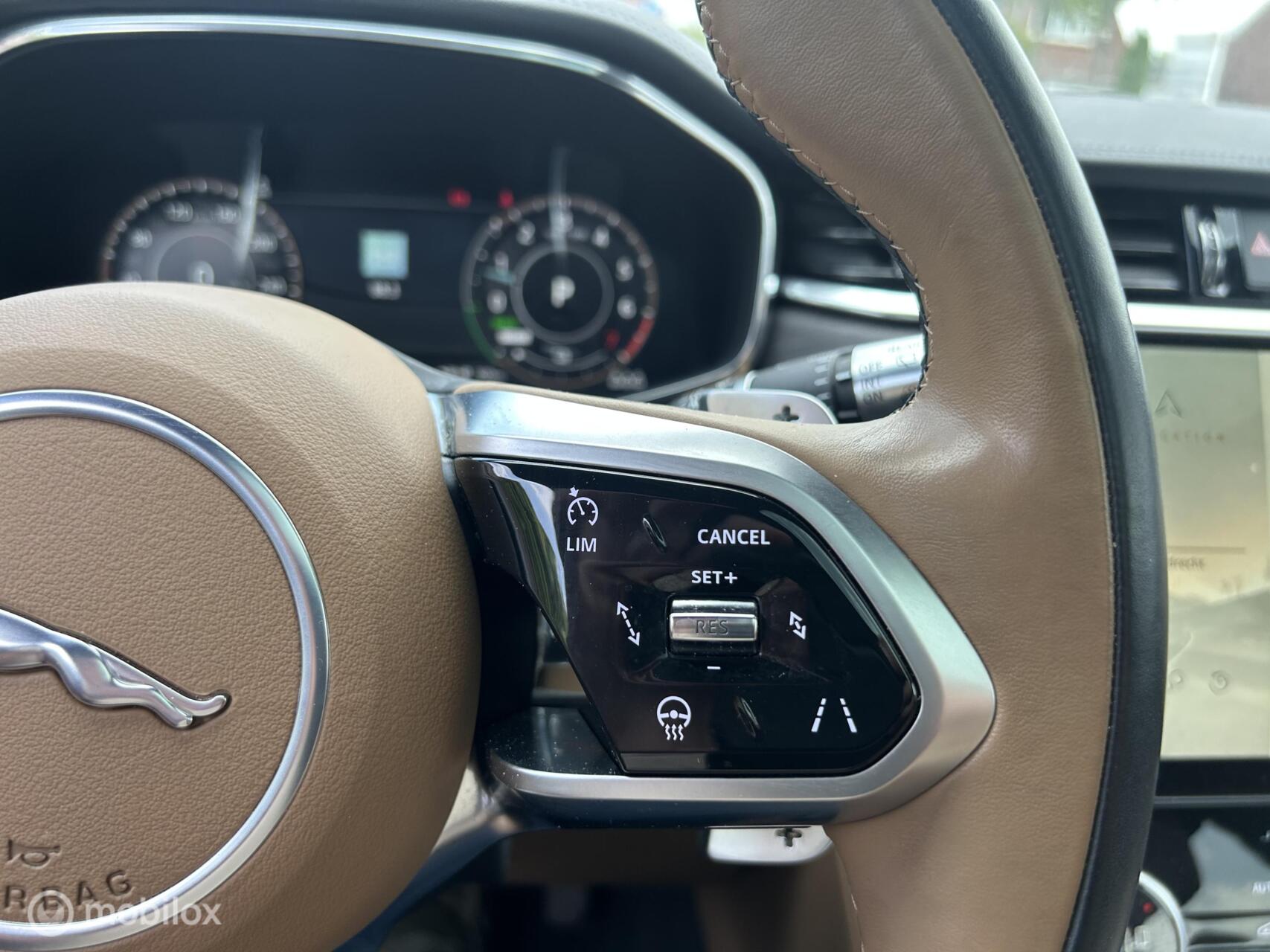 Foto van Jaguar Jaguar F-pace