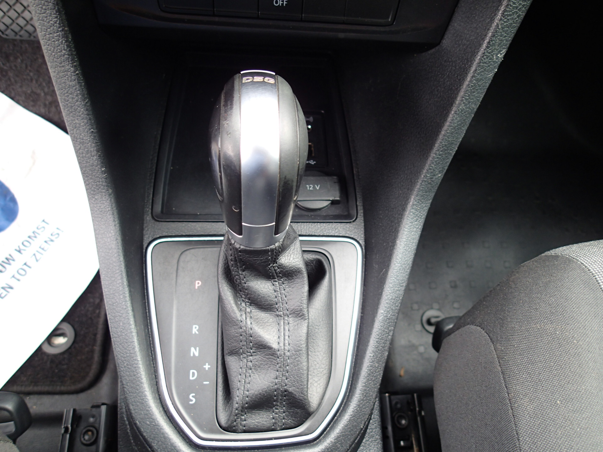 Foto van Volkswagen Caddy Modified Partition Wall