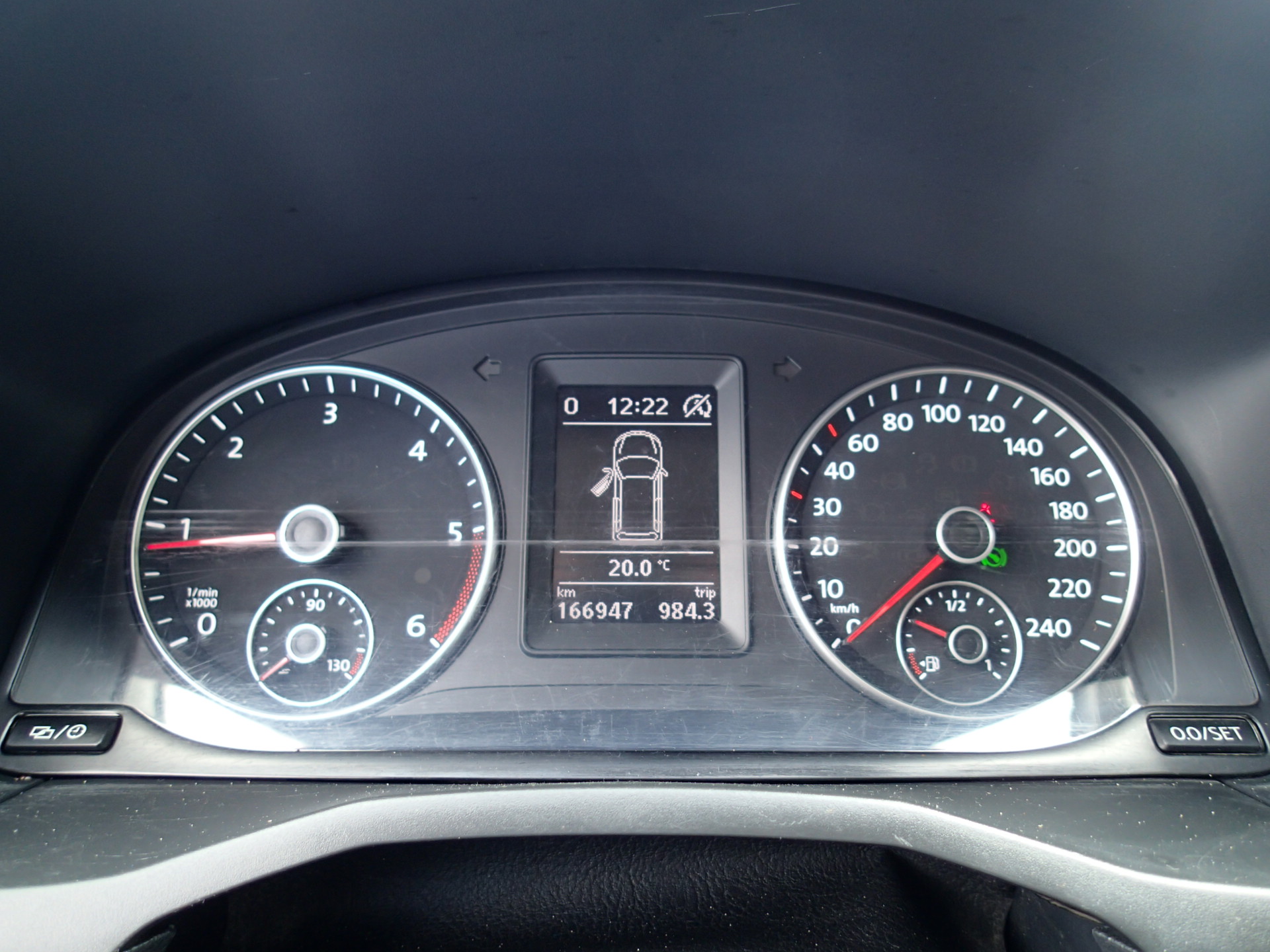 Foto van Volkswagen Caddy Modified Partition Wall