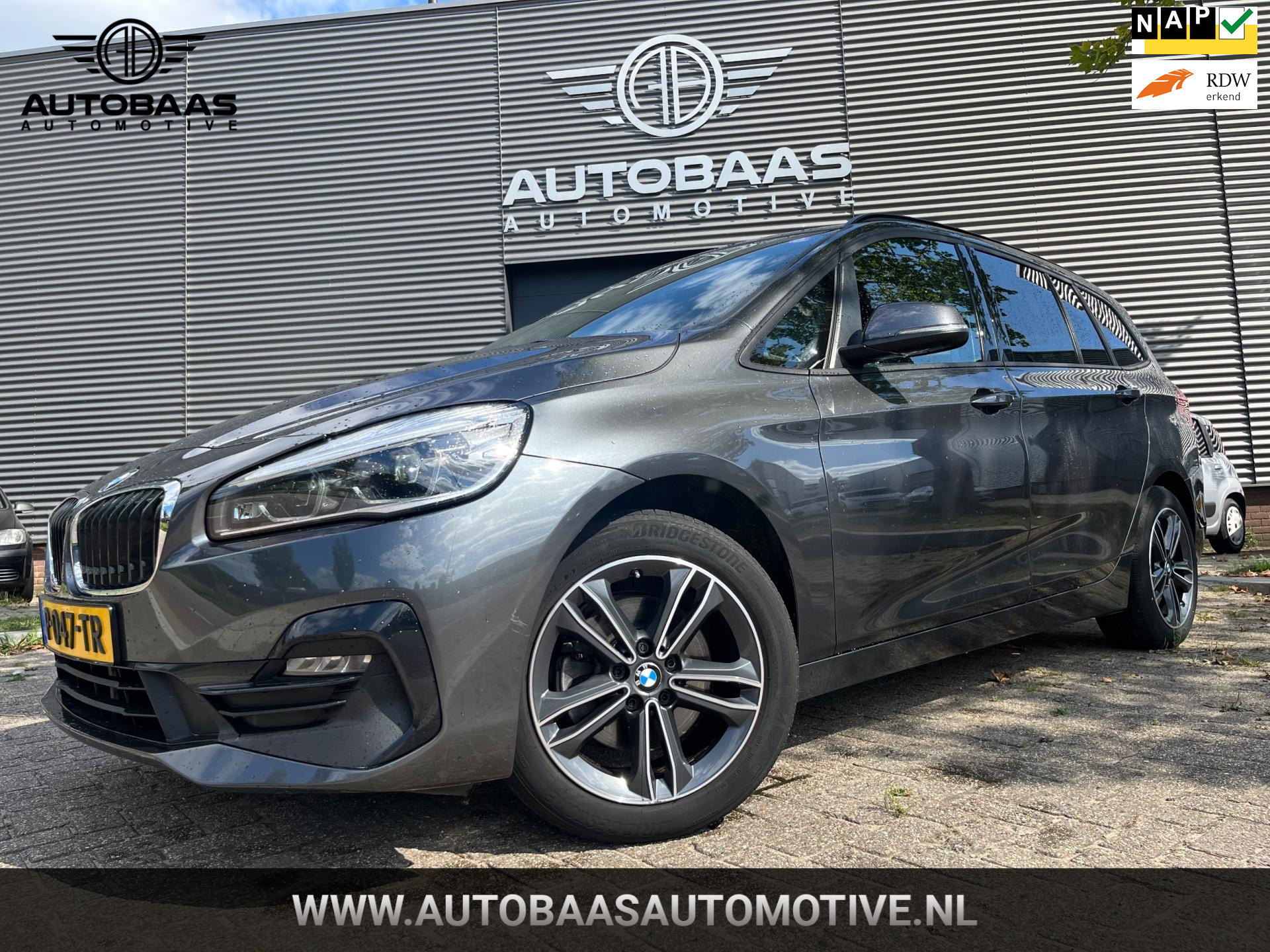 BMW 2-serie Gran Tourer 218i Gran Tourer Business Edition AUTOMAAT+NL-AUTO+NAP+1EIG+7-PERSOONS+NAVIGATIE+1/2 LEDER+FULL LED+TREKHAAK+INCL BTW+ 2022 - voorkant