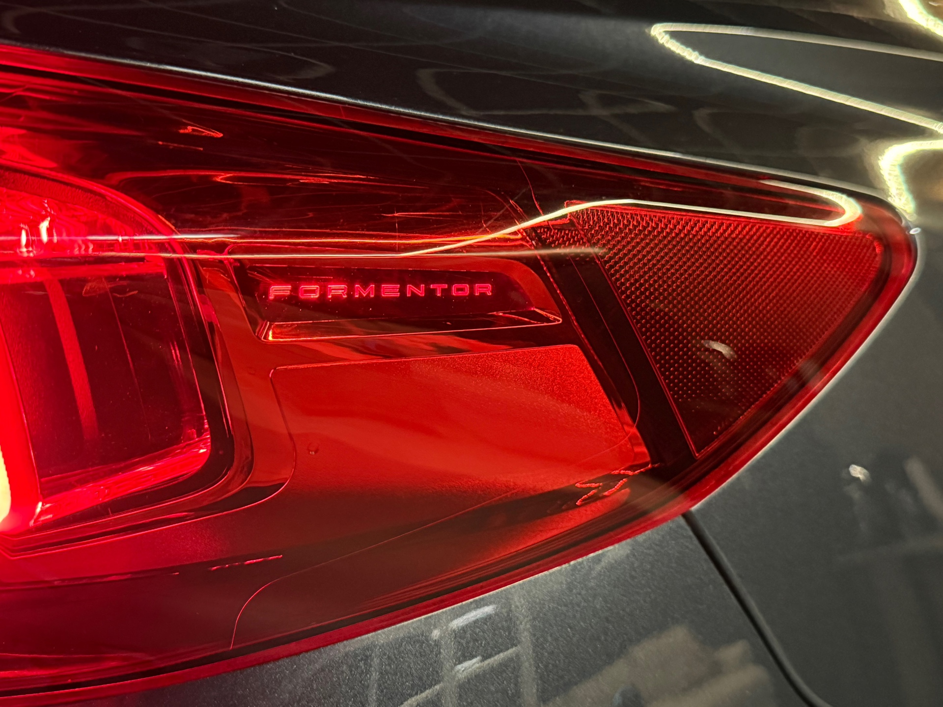 Foto van Cupra Formentor VZ E-hybrid