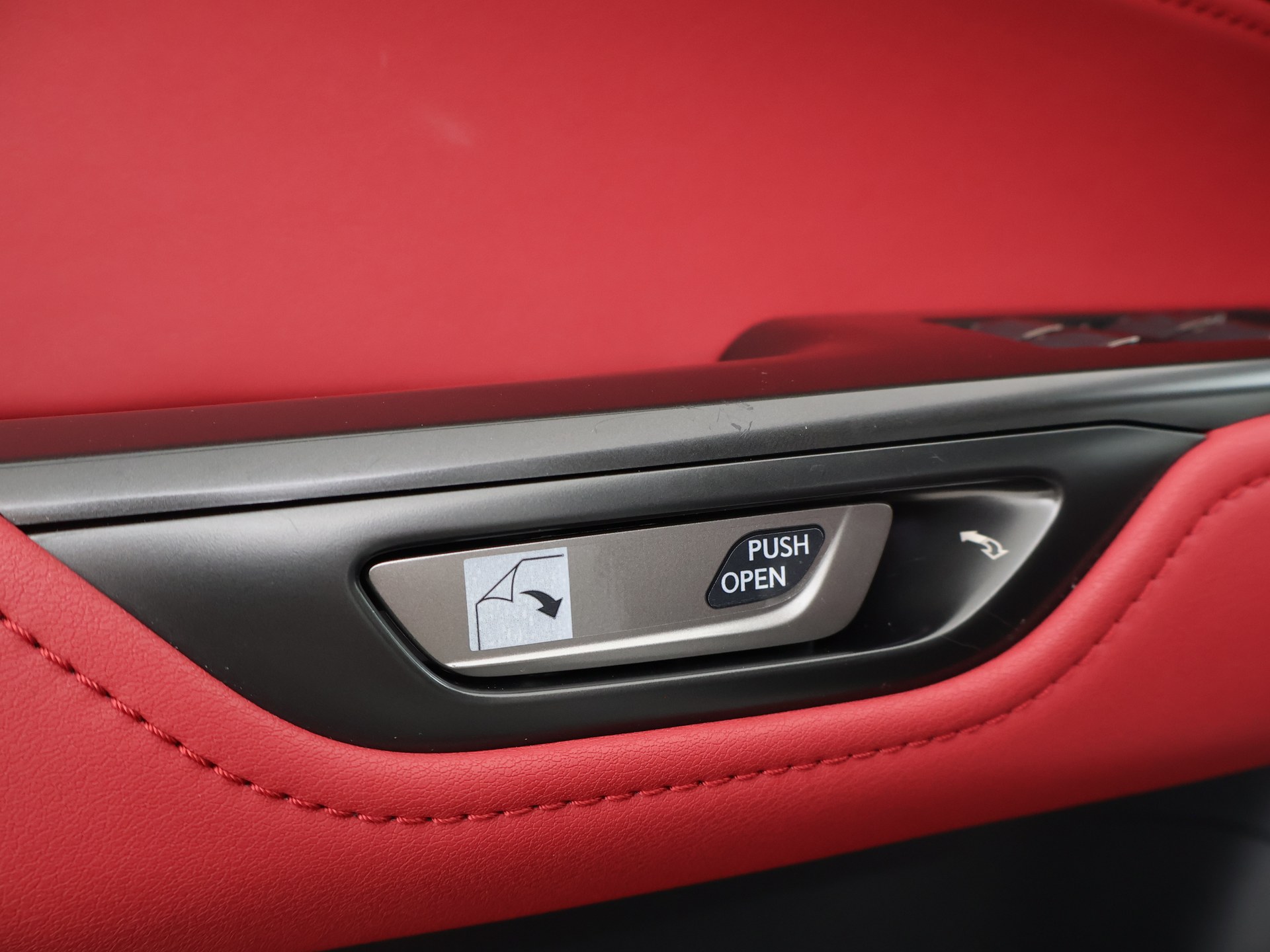 Foto van Lexus Lexus Nx450h+