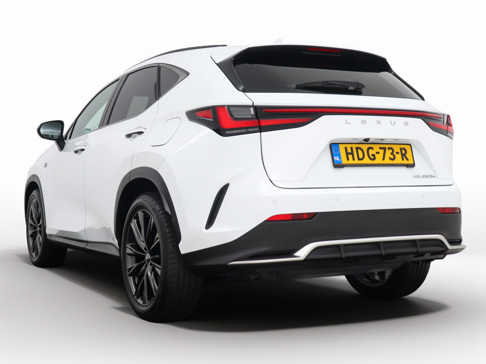 Foto van Lexus Lexus Nx450h+