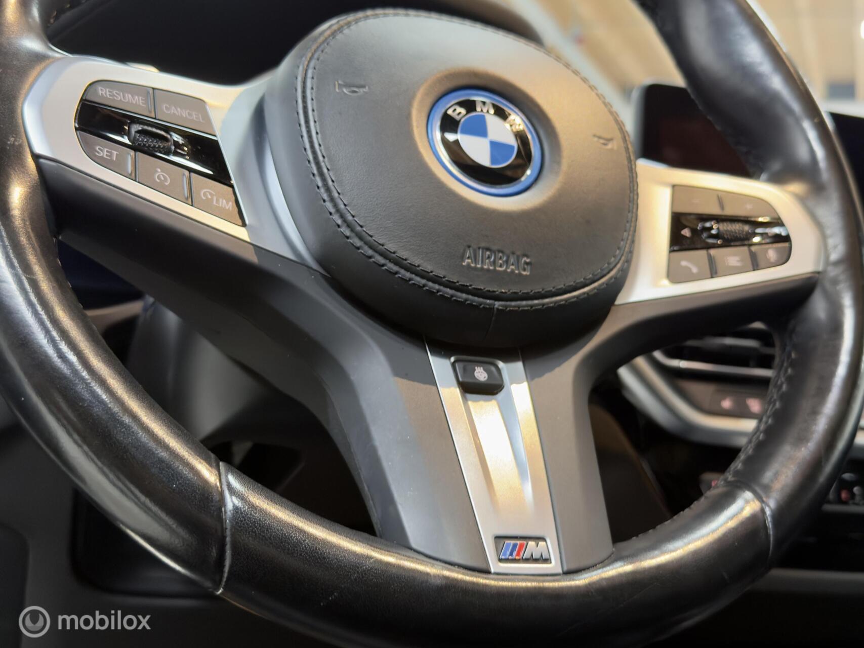 Foto van BMW X3 Xdrive30e