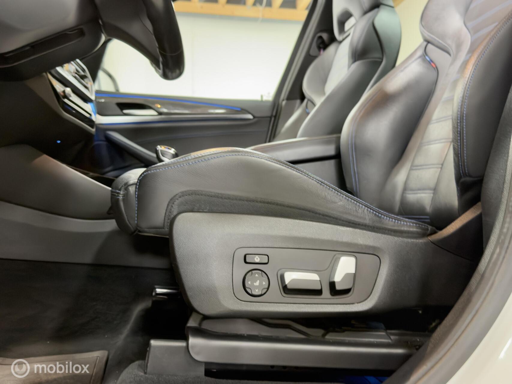 Foto van BMW X3 Xdrive30e