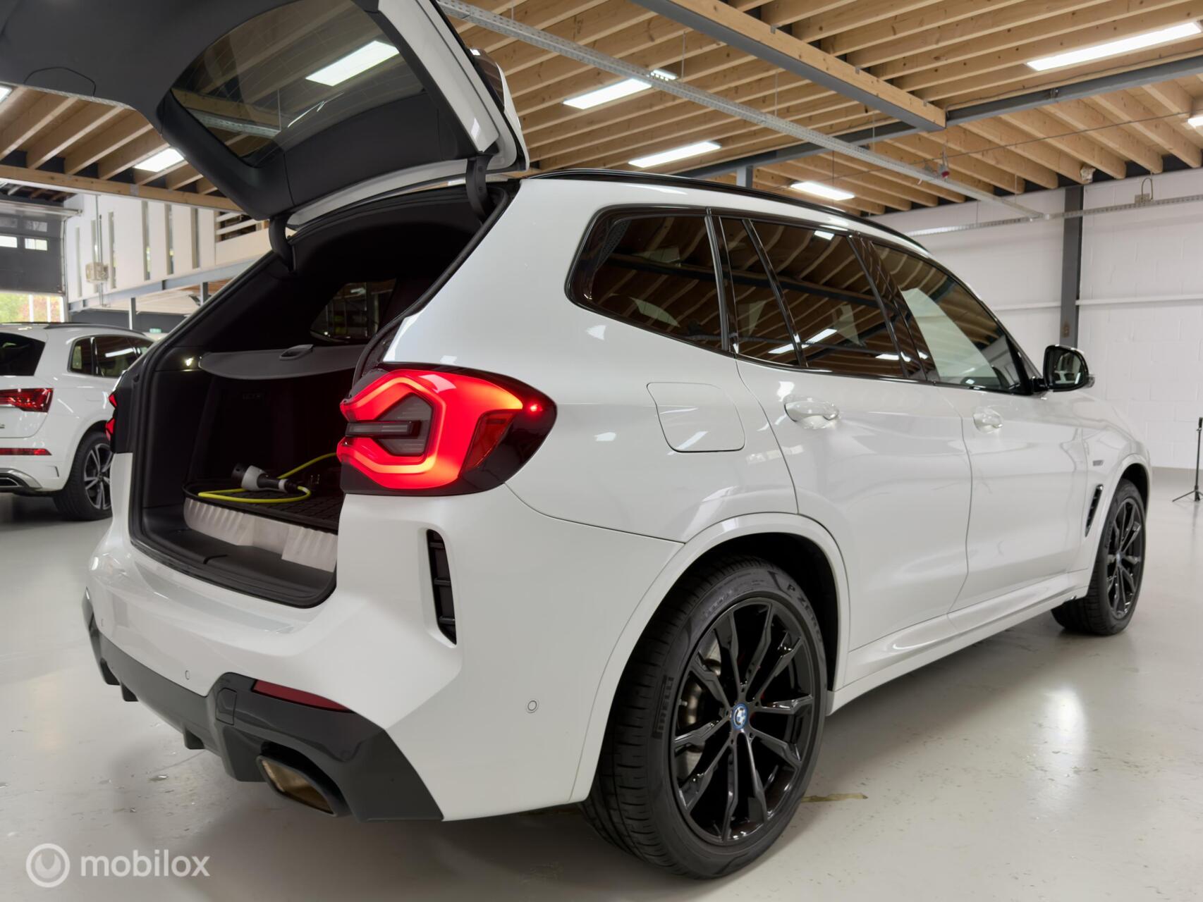Foto van BMW X3 Xdrive30e