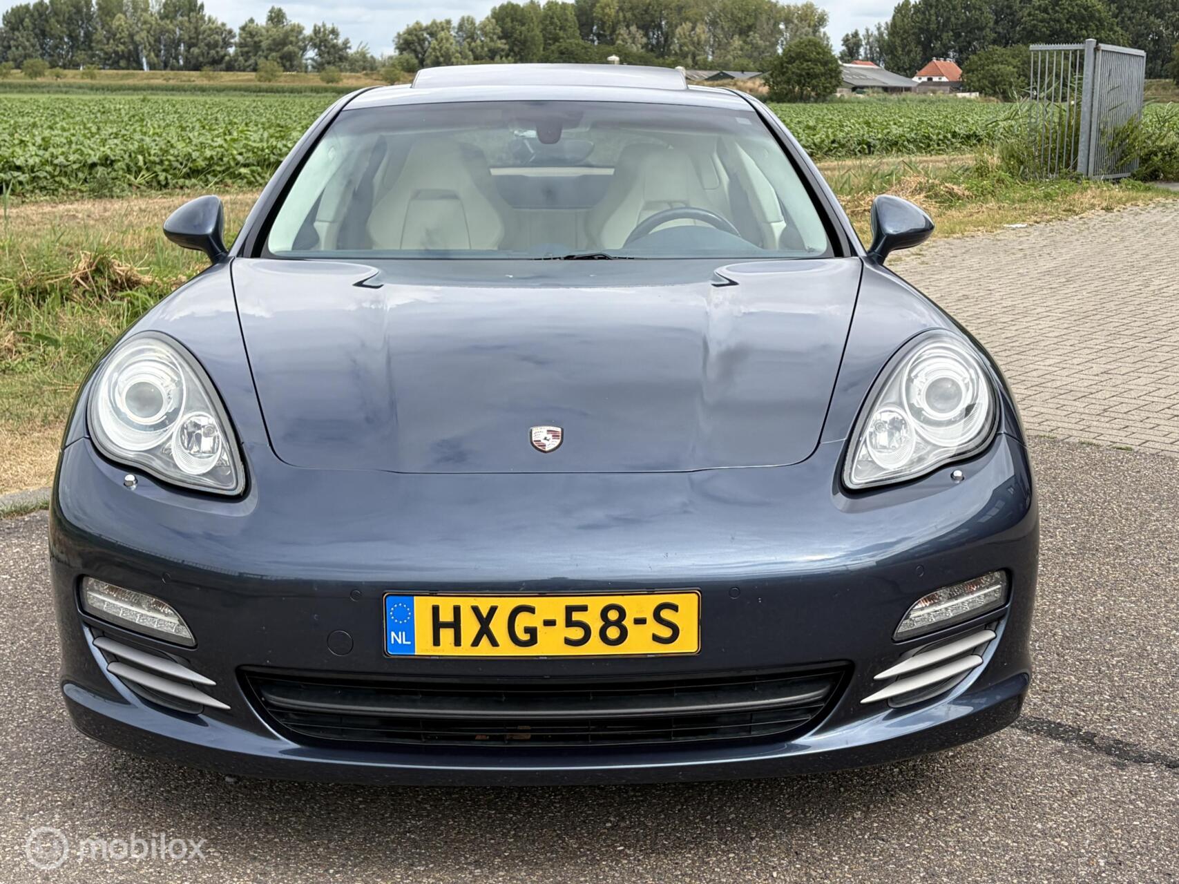 Foto van Porsche Panamera 4s