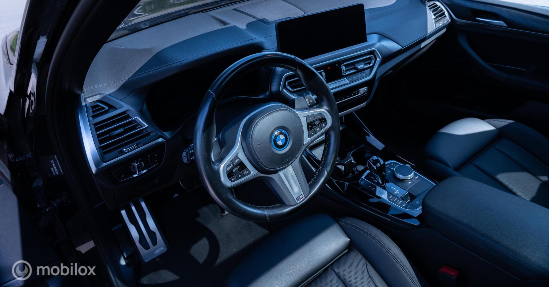Foto van BMW X3 Xdrive30e